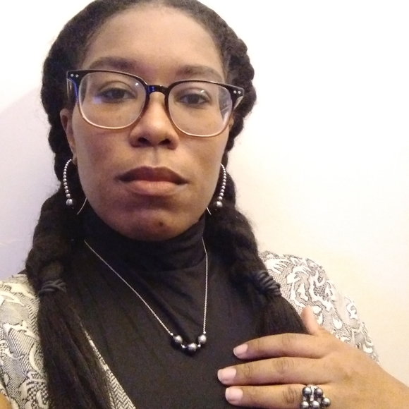 Meet your Posher! Akemi! - Picture 8 of 10